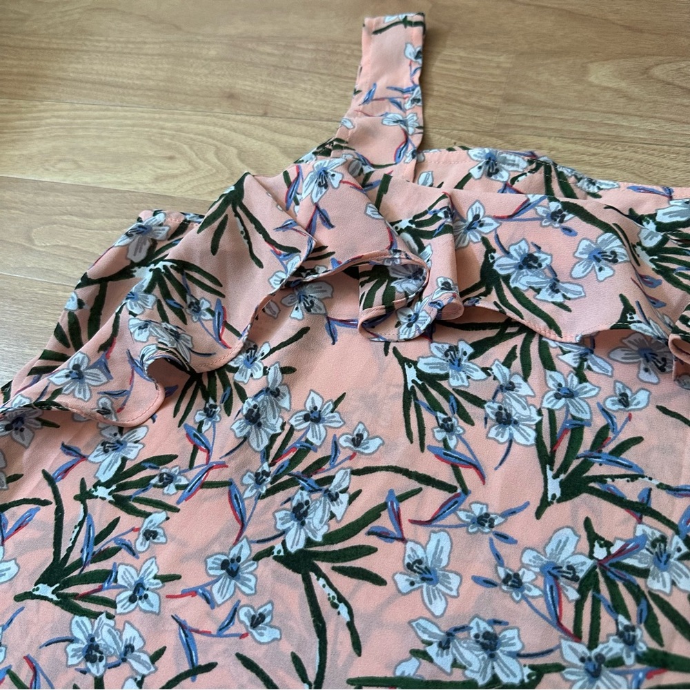 Banana Republic Floral Patterned Ruffle Tank - Picture 3 of 4